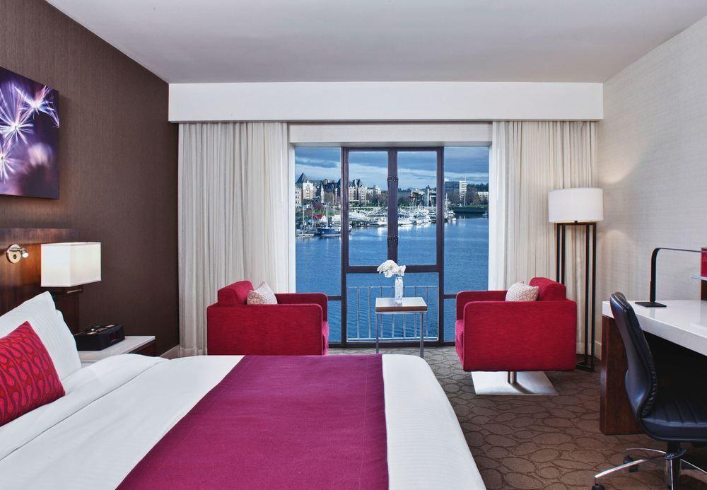 Delta Hotels By Marriott Victoria Ocean Pointe Resort Exterior photo